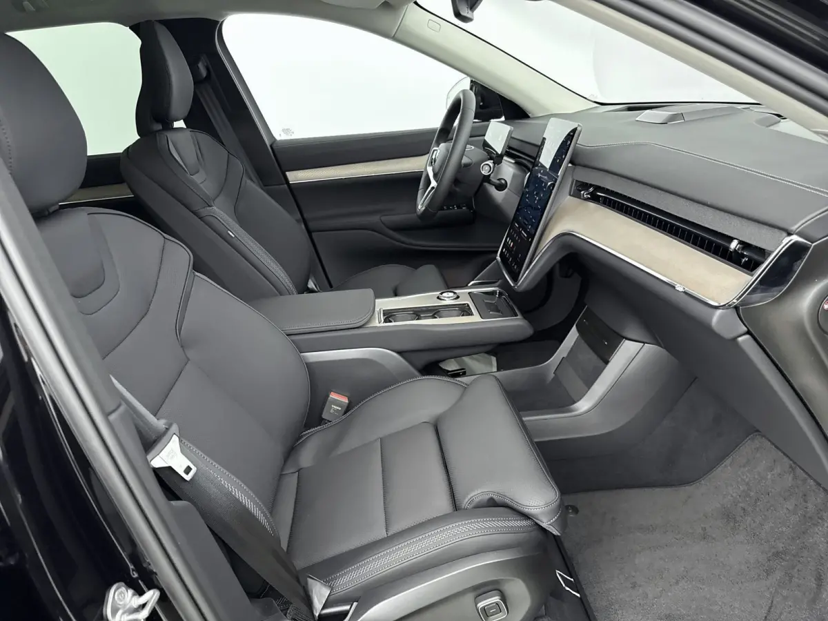 Single Motor Plus 7p. 92 kWh Lm velgen