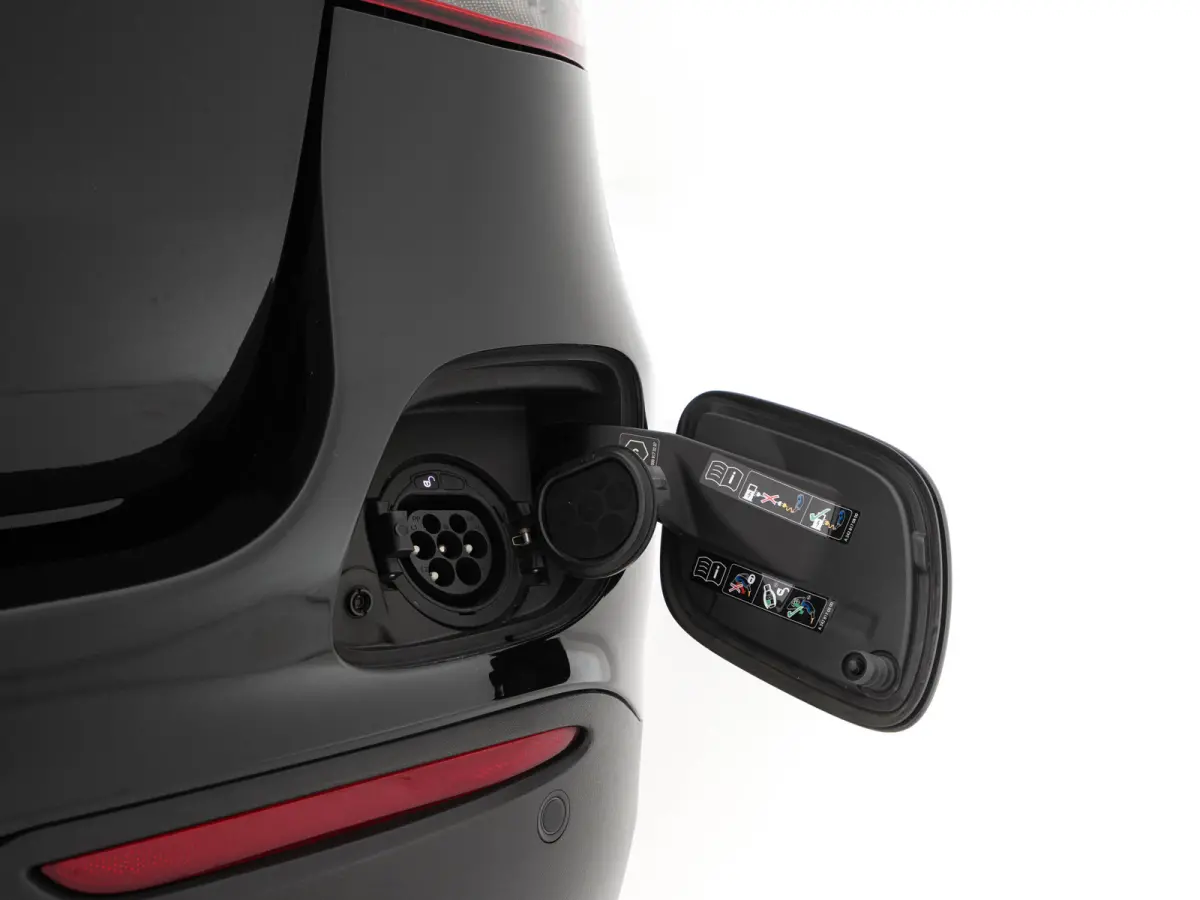 4MATIC Business Solution (Plug-In) {SoH-94%} (INCL-BTW) *LEATHER | FULL-LED | DIGI-COCKPIT | KEYLESS | DAB | HEATED-SPORTSEATS | CAMERA | PRIVACY-GLASS | NAVI-FULLMAP | ECC | PDC | CRUISE | 