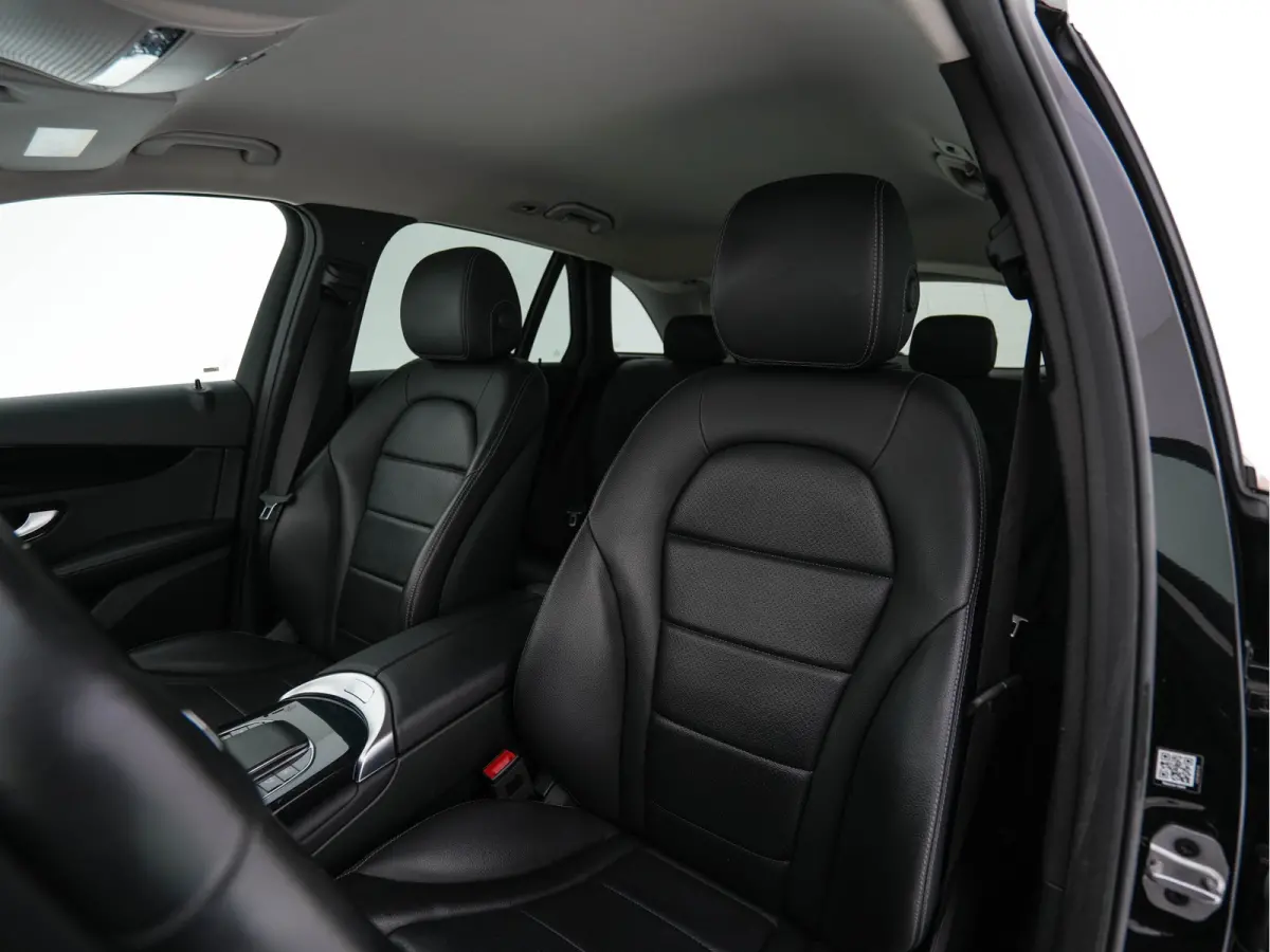 4MATIC Business Solution (Plug-In) {SoH-94%} (INCL-BTW) *LEATHER | FULL-LED | DIGI-COCKPIT | KEYLESS | DAB | HEATED-SPORTSEATS | CAMERA | PRIVACY-GLASS | NAVI-FULLMAP | ECC | PDC | CRUISE | 