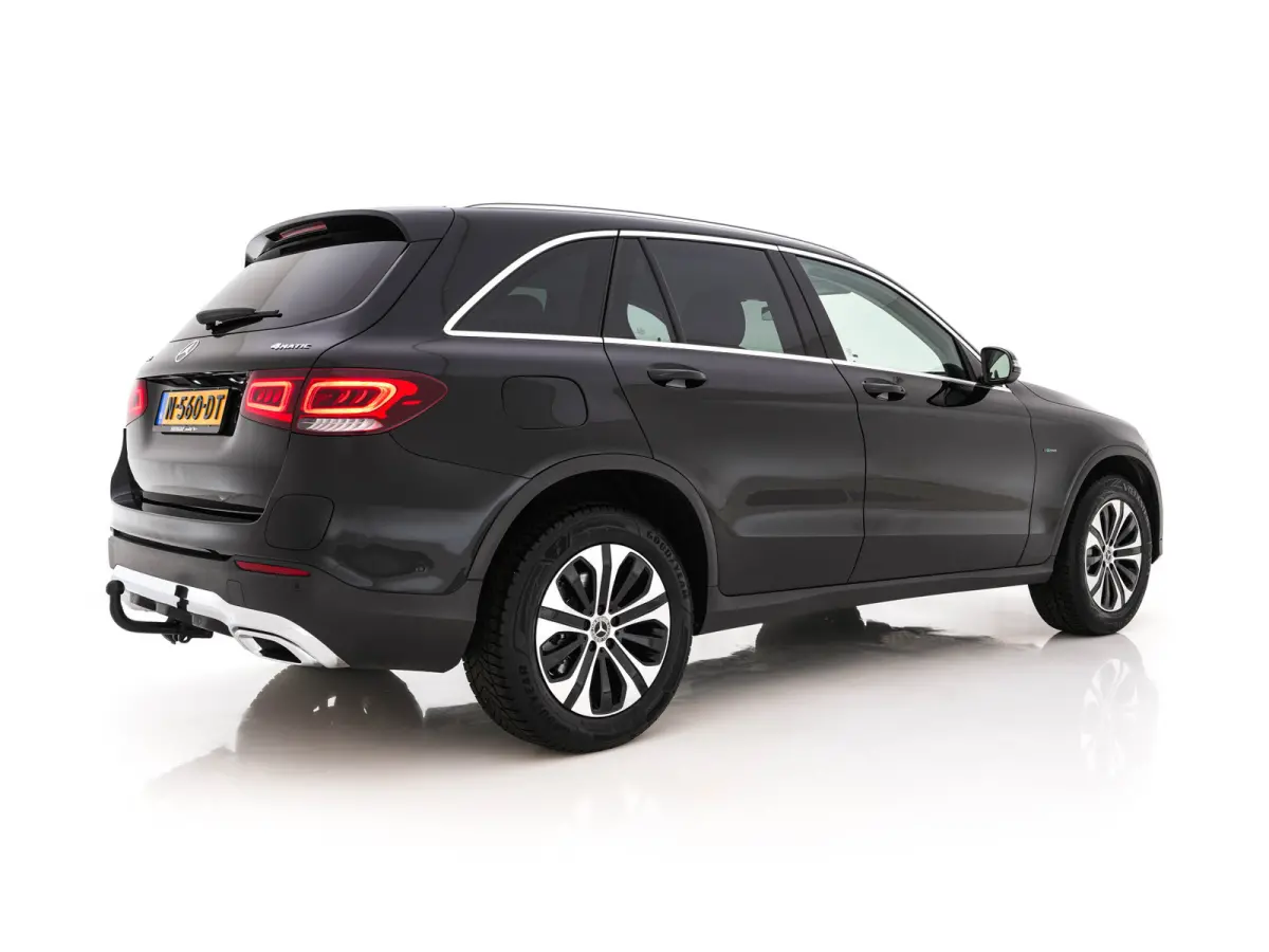 4MATIC Business Solution (Plug-In) {SoH-94%} (INCL-BTW) *LEATHER | FULL-LED | DIGI-COCKPIT | KEYLESS | DAB | HEATED-SPORTSEATS | CAMERA | PRIVACY-GLASS | NAVI-FULLMAP | ECC | PDC | CRUISE | 