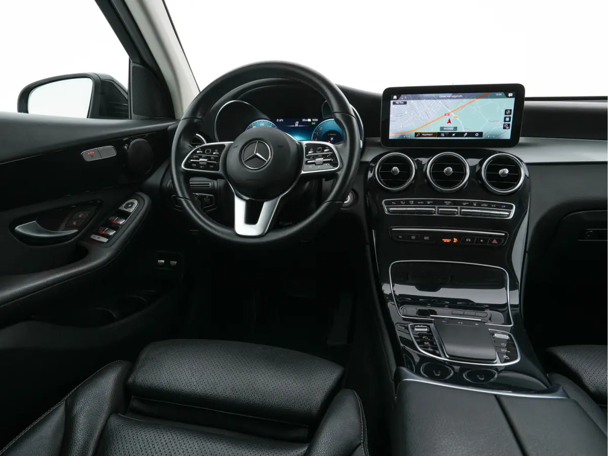 4MATIC Business Solution (Plug-In) {SoH-94%} (INCL-BTW) *LEATHER | FULL-LED | DIGI-COCKPIT | KEYLESS | DAB | HEATED-SPORTSEATS | CAMERA | PRIVACY-GLASS | NAVI-FULLMAP | ECC | PDC | CRUISE | 