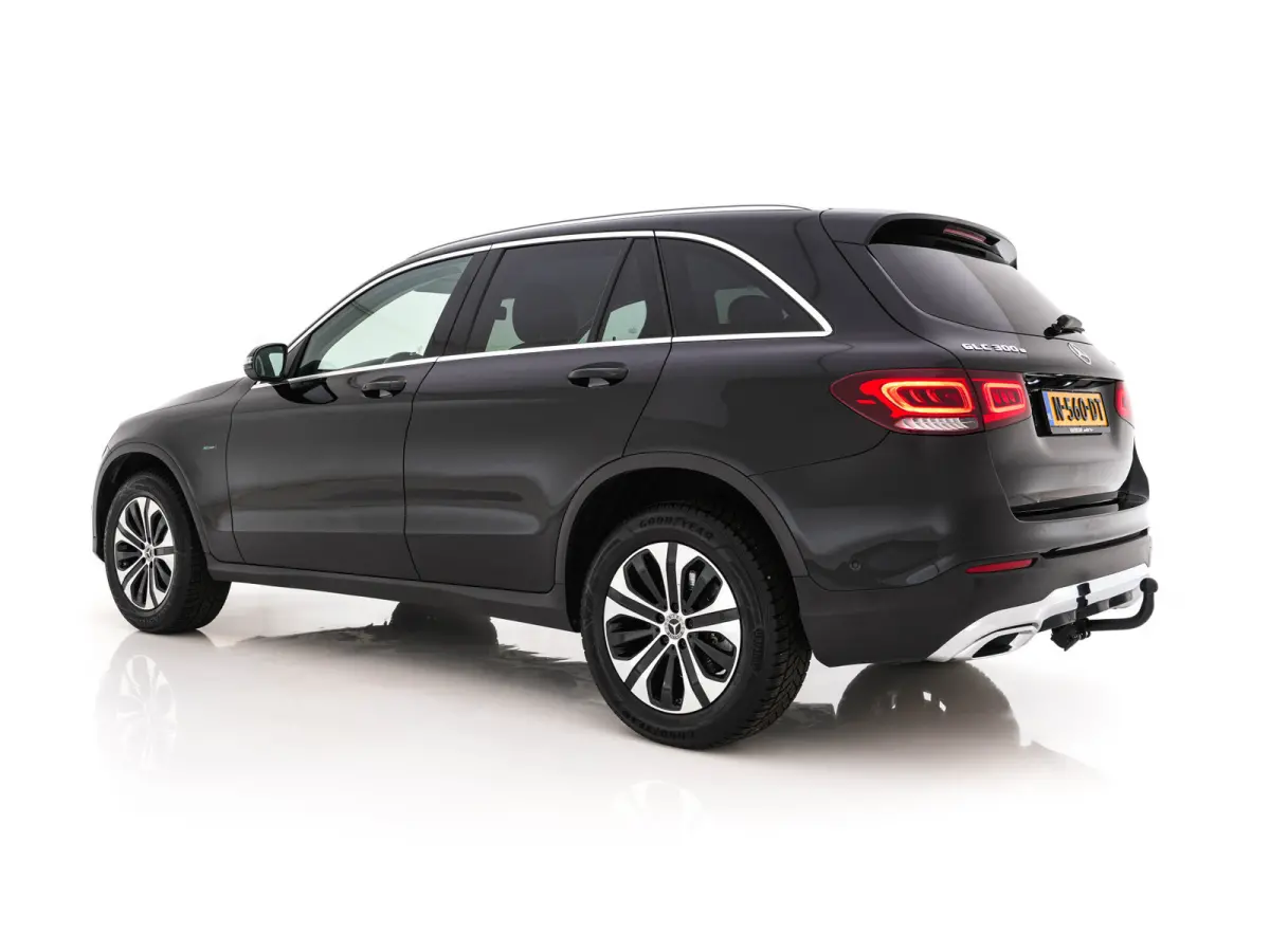 4MATIC Business Solution (Plug-In) {SoH-94%} (INCL-BTW) *LEATHER | FULL-LED | DIGI-COCKPIT | KEYLESS | DAB | HEATED-SPORTSEATS | CAMERA | PRIVACY-GLASS | NAVI-FULLMAP | ECC | PDC | CRUISE | 