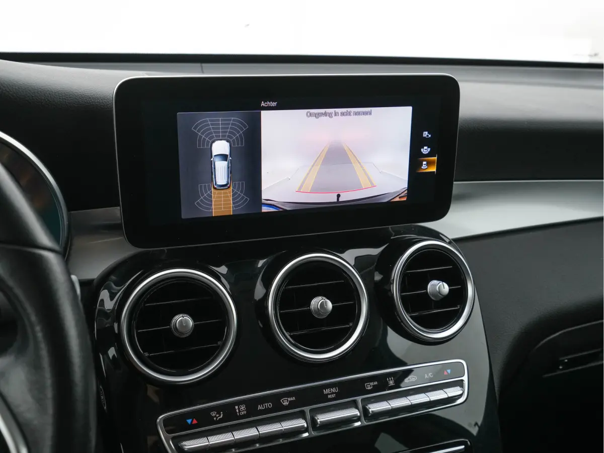 4MATIC Business Solution (Plug-In) {SoH-94%} (INCL-BTW) *LEATHER | FULL-LED | DIGI-COCKPIT | KEYLESS | DAB | HEATED-SPORTSEATS | CAMERA | PRIVACY-GLASS | NAVI-FULLMAP | ECC | PDC | CRUISE | 