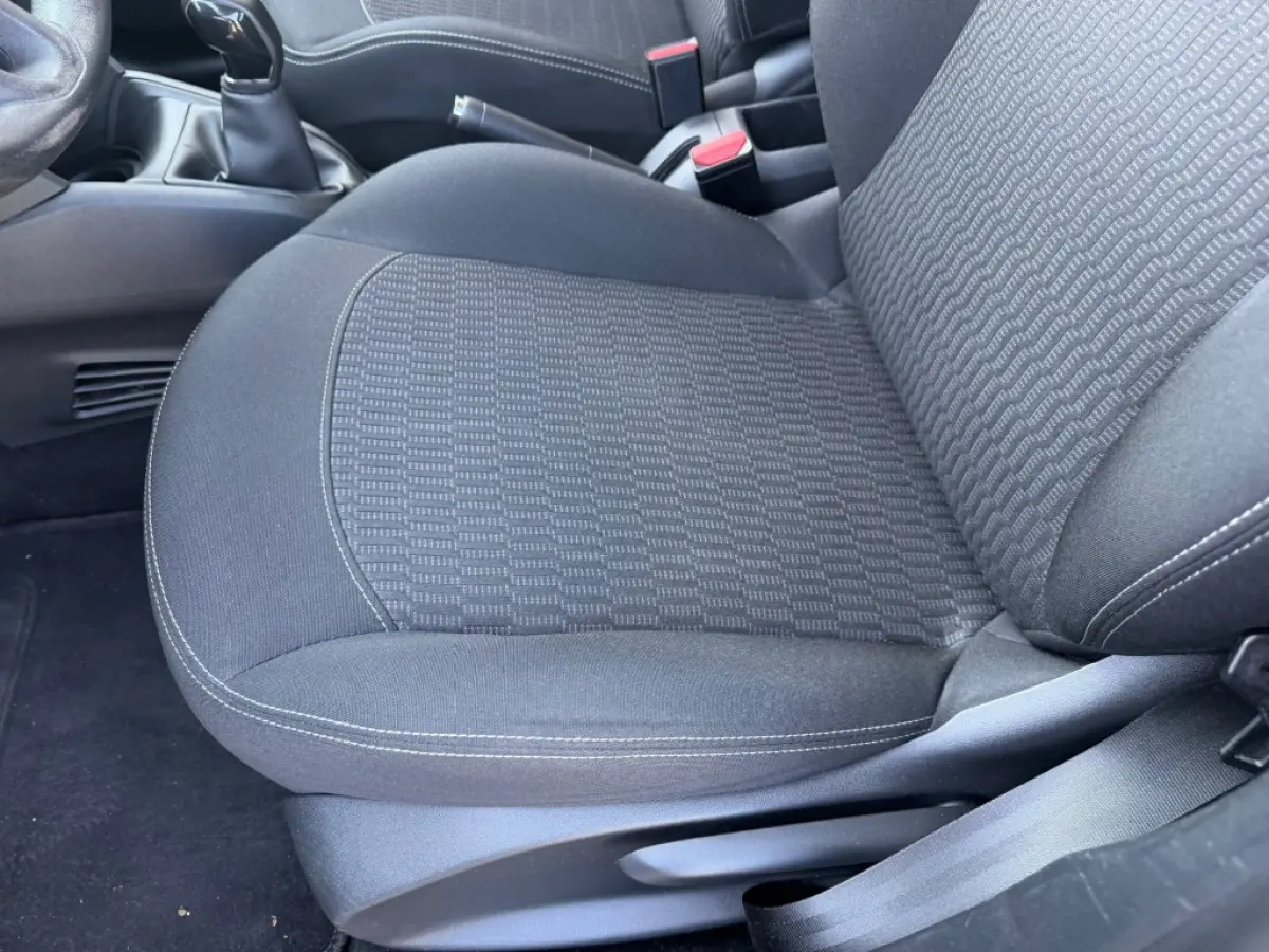 1.2 PURETECH ACTIVE NAVI AIRCO