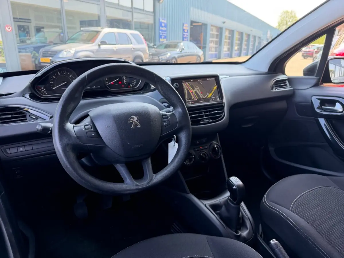1.2 PURETECH ACTIVE NAVI AIRCO