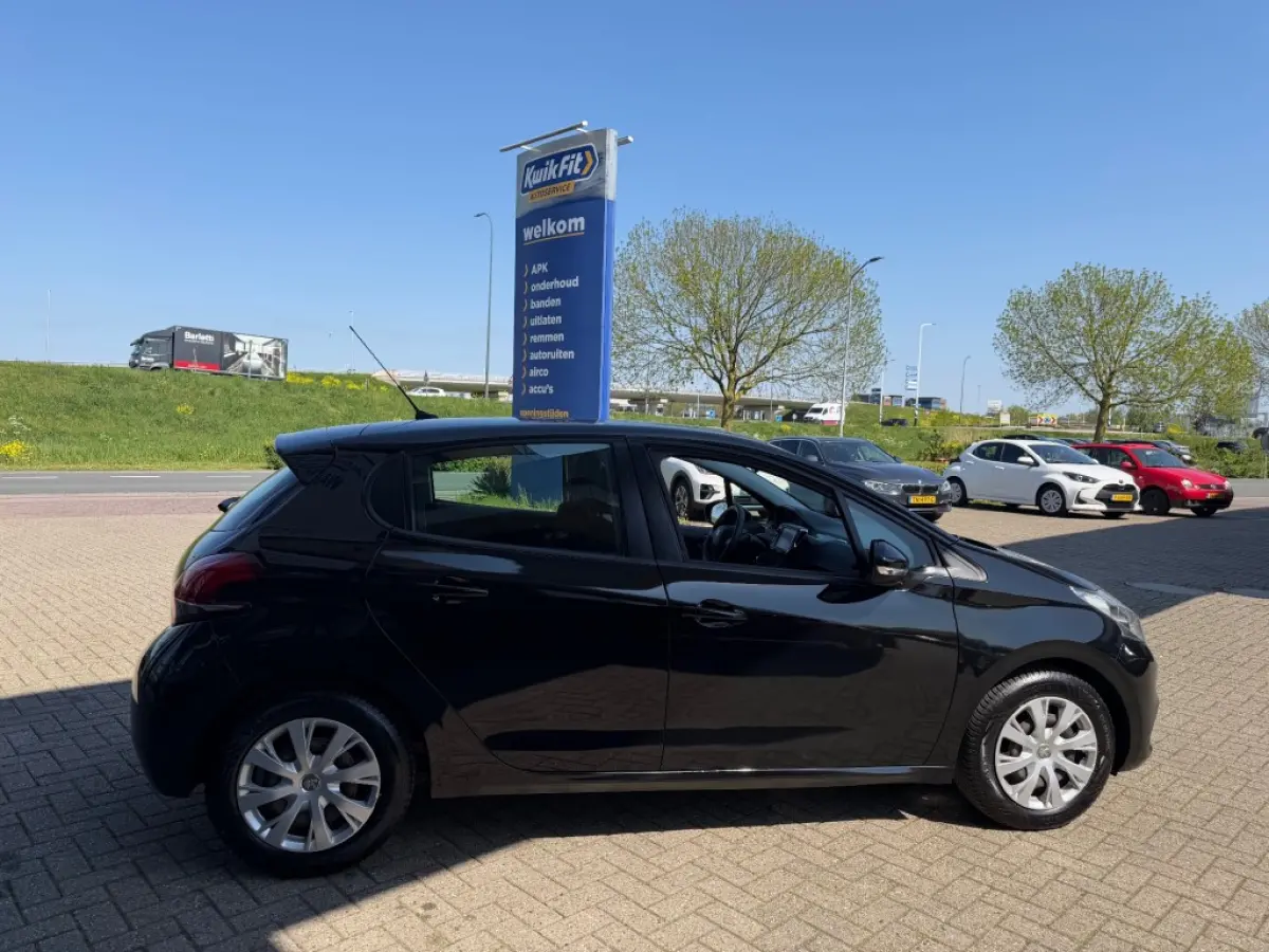 1.2 PURETECH ACTIVE NAVI AIRCO
