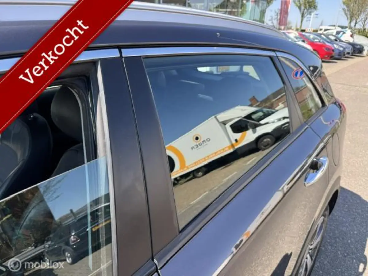 1.6 GDi Hybrid DynamicLine Navigatie , Achteruit rij camera , Cruise controle , Climate controle , Lane assist , Dealer onderhouden met onderhoud historie