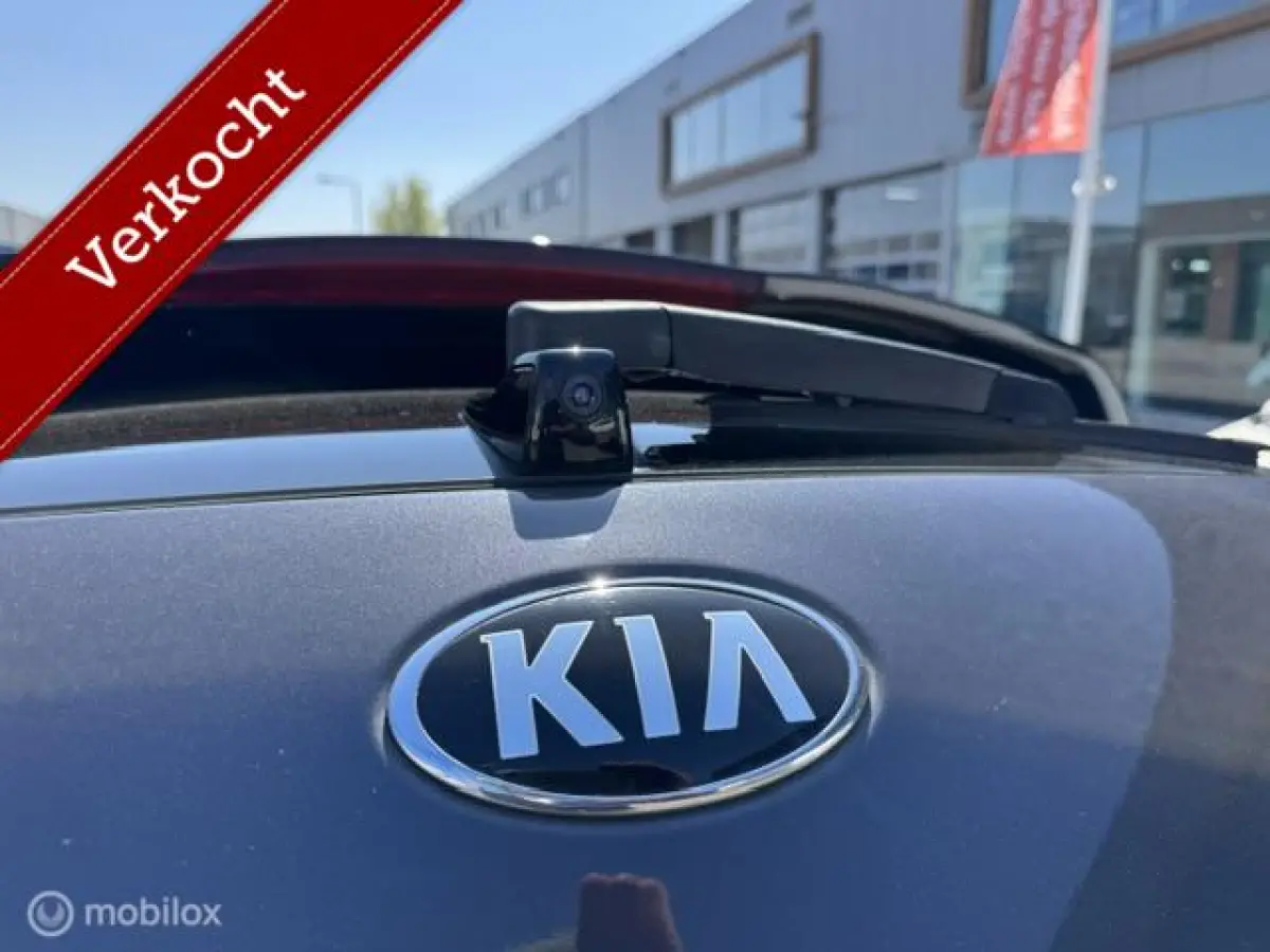 1.6 GDi Hybrid DynamicLine Navigatie , Achteruit rij camera , Cruise controle , Climate controle , Lane assist , Dealer onderhouden met onderhoud historie