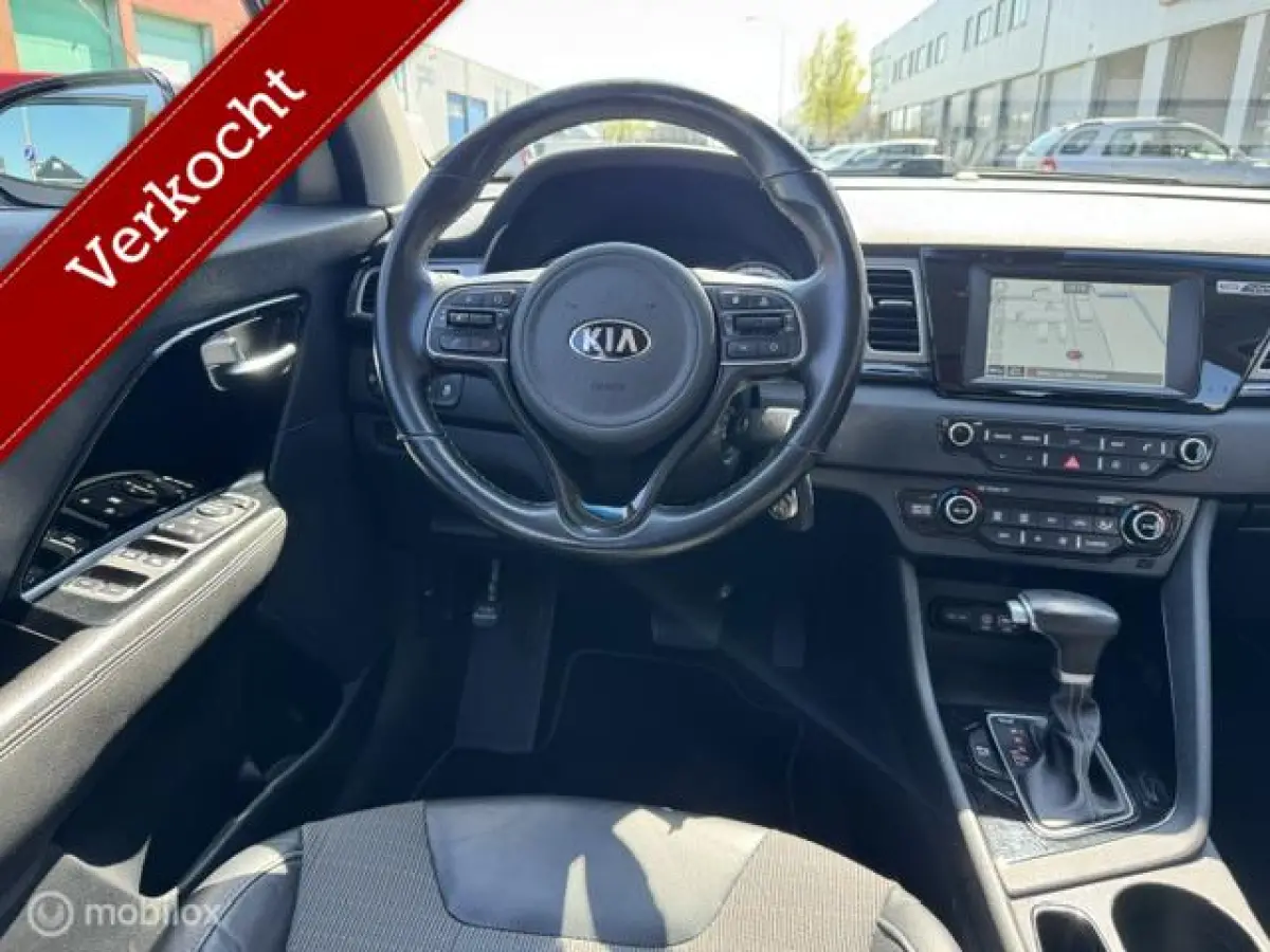 1.6 GDi Hybrid DynamicLine Navigatie , Achteruit rij camera , Cruise controle , Climate controle , Lane assist , Dealer onderhouden met onderhoud historie
