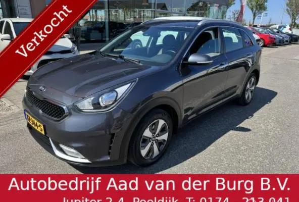 1.6 GDi Hybrid DynamicLine Navigatie , Achteruit rij camera , Cruise controle , Climate controle , Lane assist , Dealer onderhouden met onderhoud historie