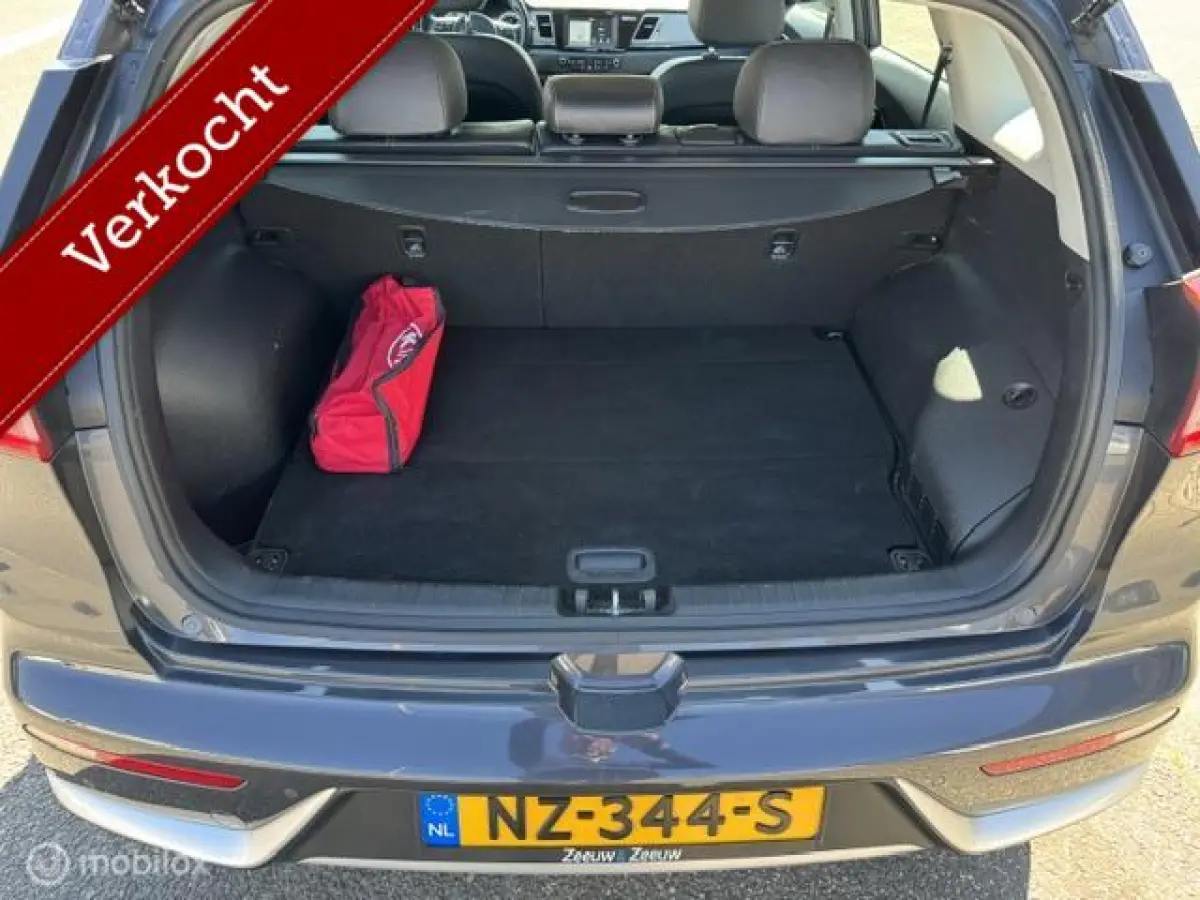 1.6 GDi Hybrid DynamicLine Navigatie , Achteruit rij camera , Cruise controle , Climate controle , Lane assist , Dealer onderhouden met onderhoud historie