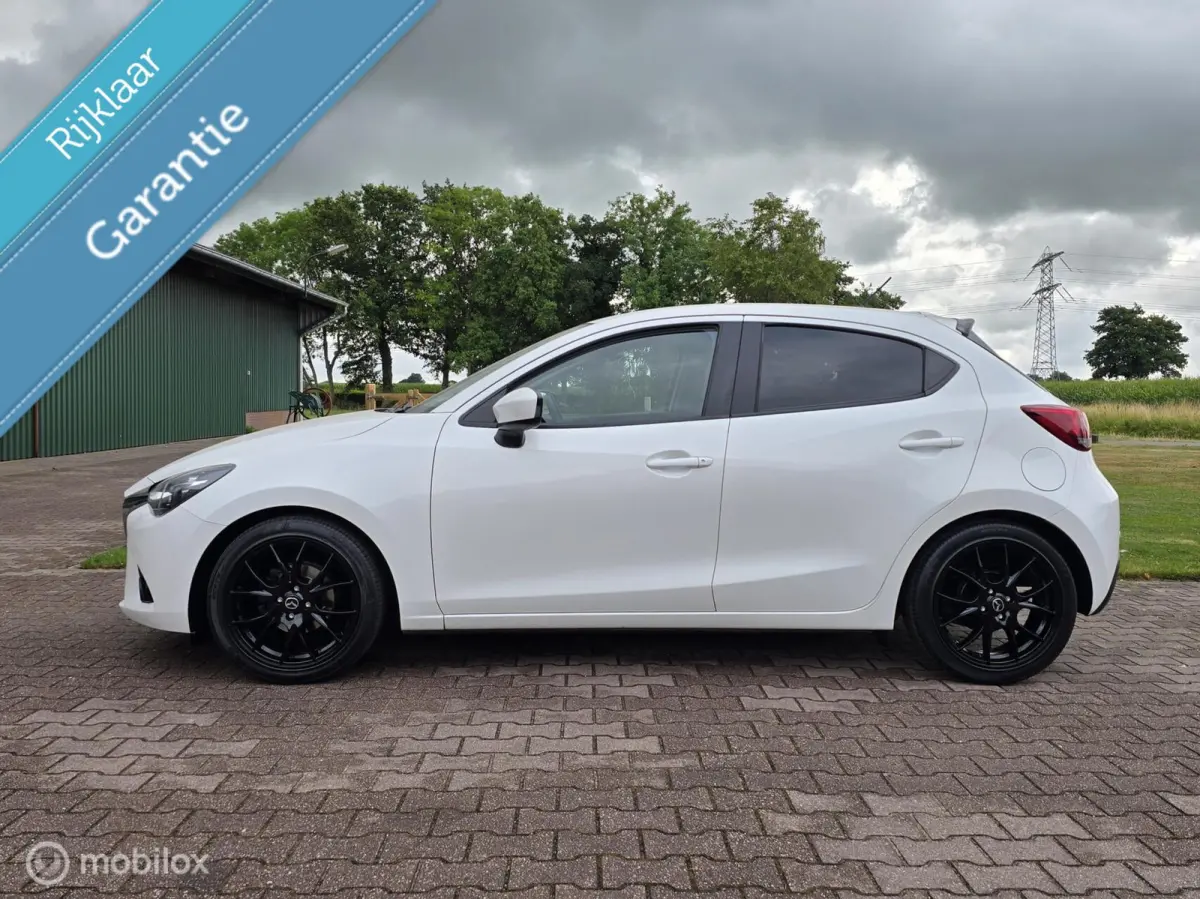 1.5 Skyactiv-G 90/NAVI/CRUISE/PDC/17 INCH
