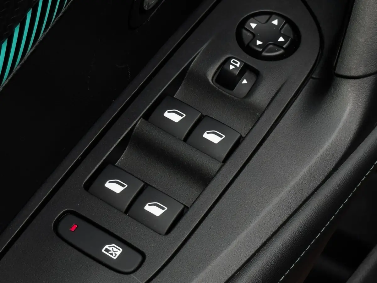 1.2 PT Allure | 130 PK | Trekhaak | Navigatie | NL-Auto | Parkeersensoren | Climate Control |