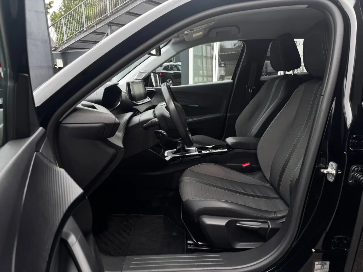1.2 PT Allure | 130 PK | Trekhaak | Navigatie | NL-Auto | Parkeersensoren | Climate Control |