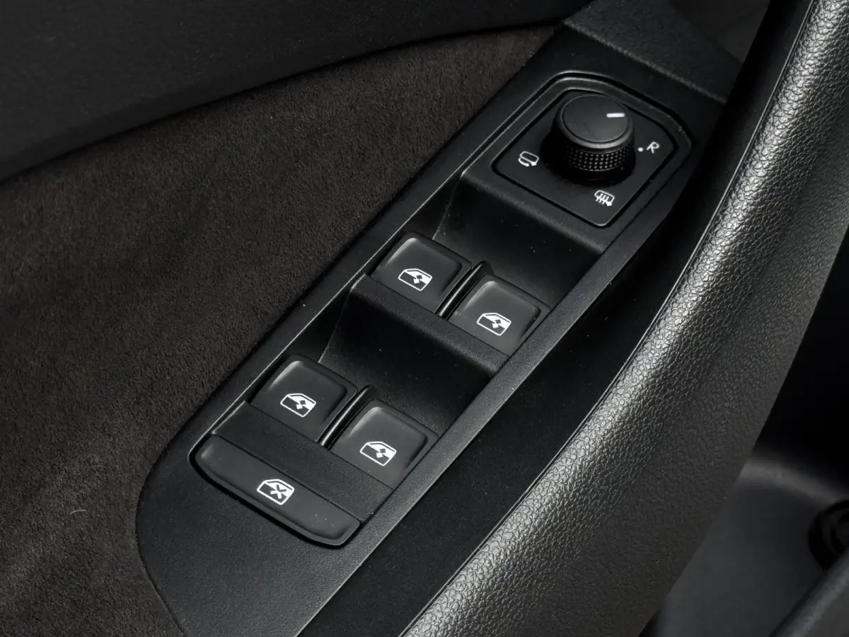 1.5 TSI 150 PK ACT Sport Business | Camera | Carplay | Stoelverwarming | Climate Control | Automaat