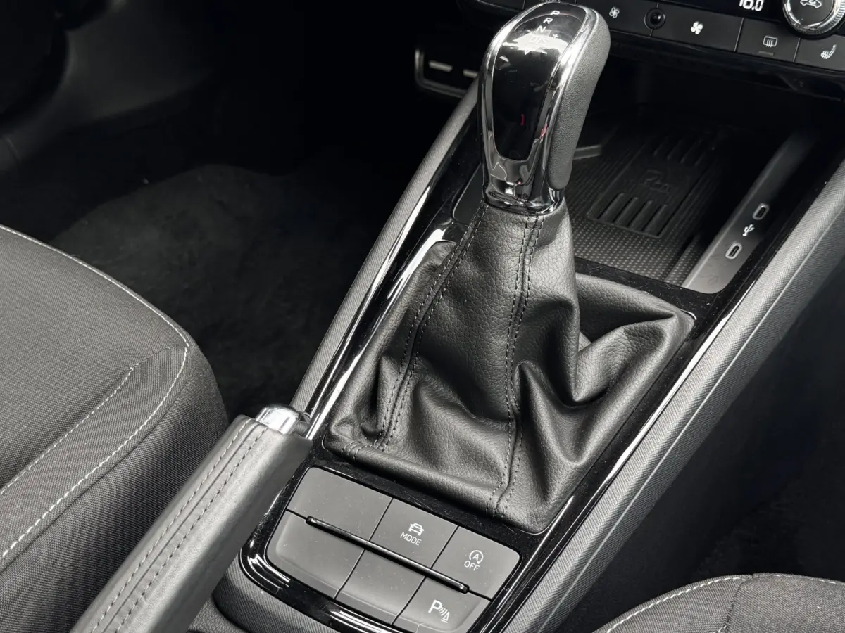 1.5 TSI 150 PK ACT Sport Business | Camera | Carplay | Stoelverwarming | Climate Control | Automaat