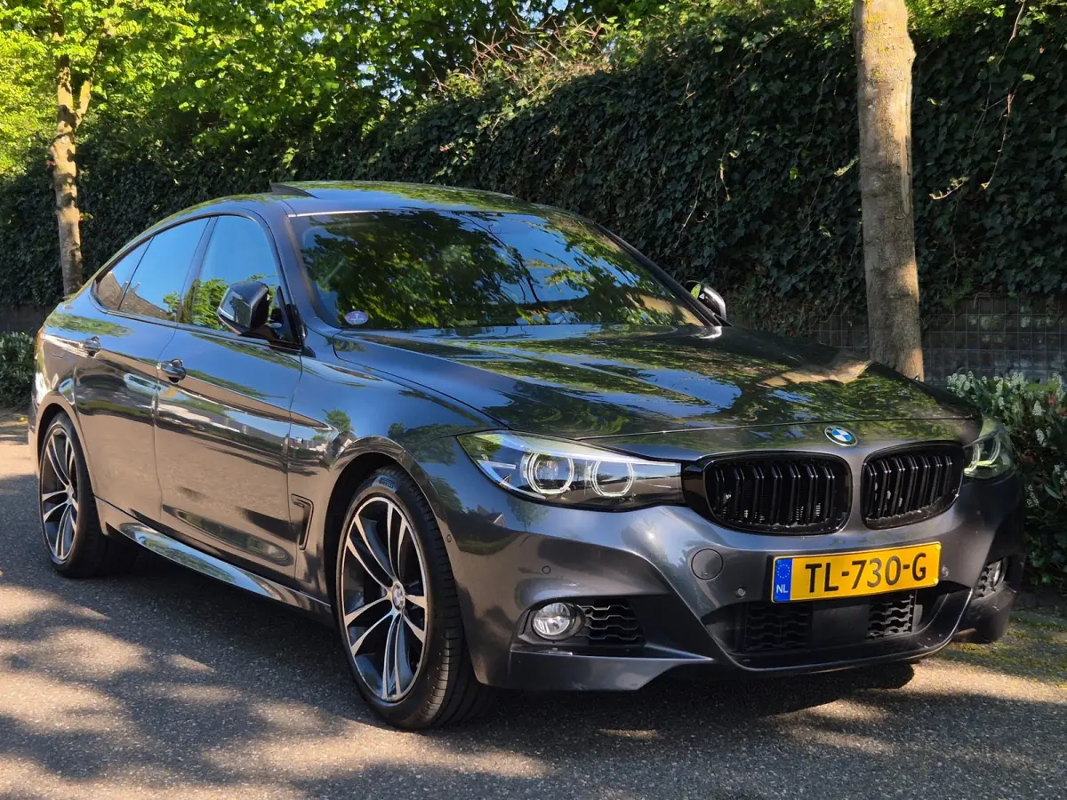 GT M Sport OPTIES Panorama CarPlay Adaptieve Cruise Elek. Trekhaak Camera 2e Eigenaar 320i High Executive