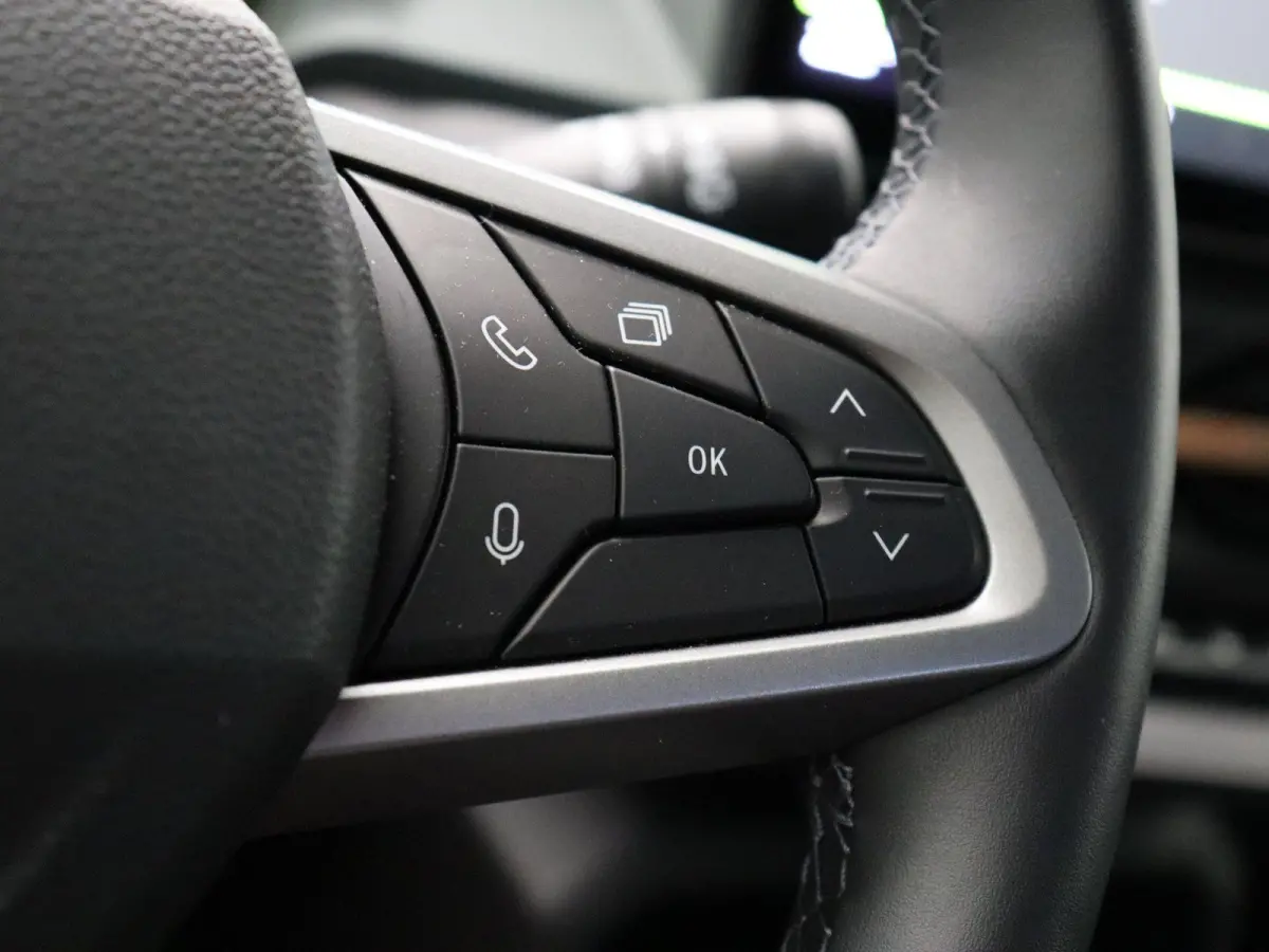 Hybrid 140pk Extreme | Stoel- en stuurwielverwarming | Achteruitrijcamera | Apple carplay / Android auto |