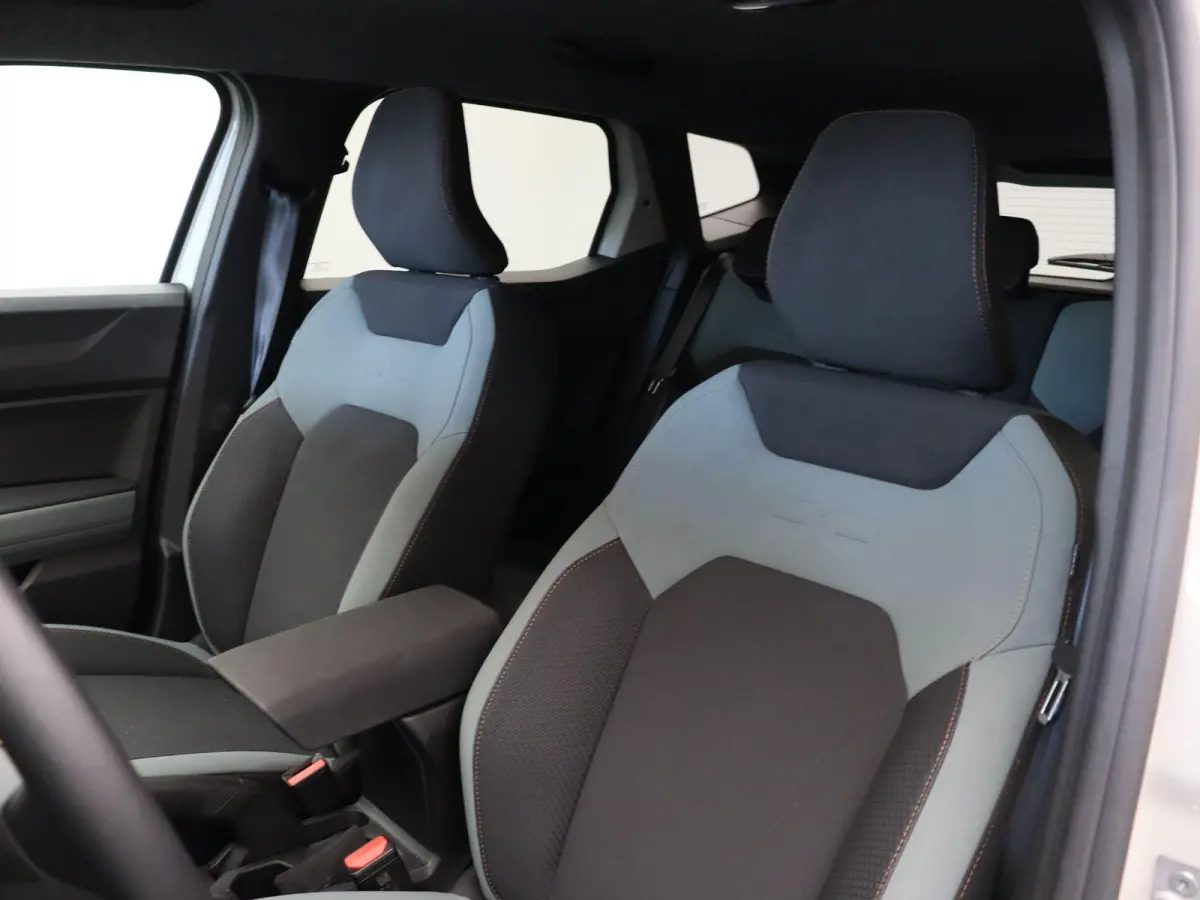 Hybrid 140pk Extreme | Stoel- en stuurwielverwarming | Achteruitrijcamera | Apple carplay / Android auto |