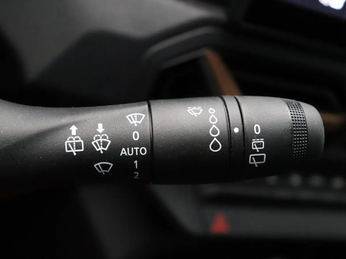Hybrid 140pk Extreme | Stoel- en stuurwielverwarming | Achteruitrijcamera | Apple carplay / Android auto |