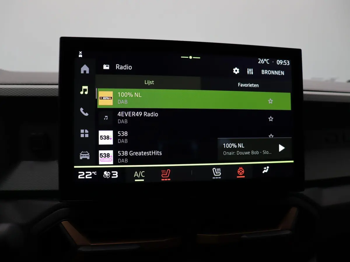 Hybrid 140pk Extreme | Stoel- en stuurwielverwarming | Achteruitrijcamera | Apple carplay / Android auto |