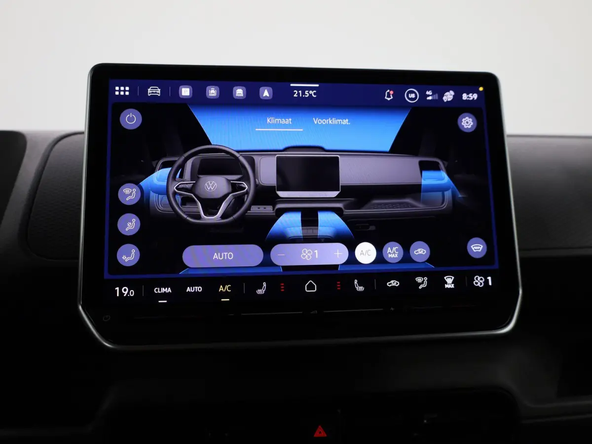 Bulli Limited Edition 286PK | Climatric Airco | Trekhaak | Stoelverwarming | Draadloos Apple Carplay/ Android Auto | DAB+ | Achteruitrijcamera inclusief 360 graden | Diefstalalarm | Navigati