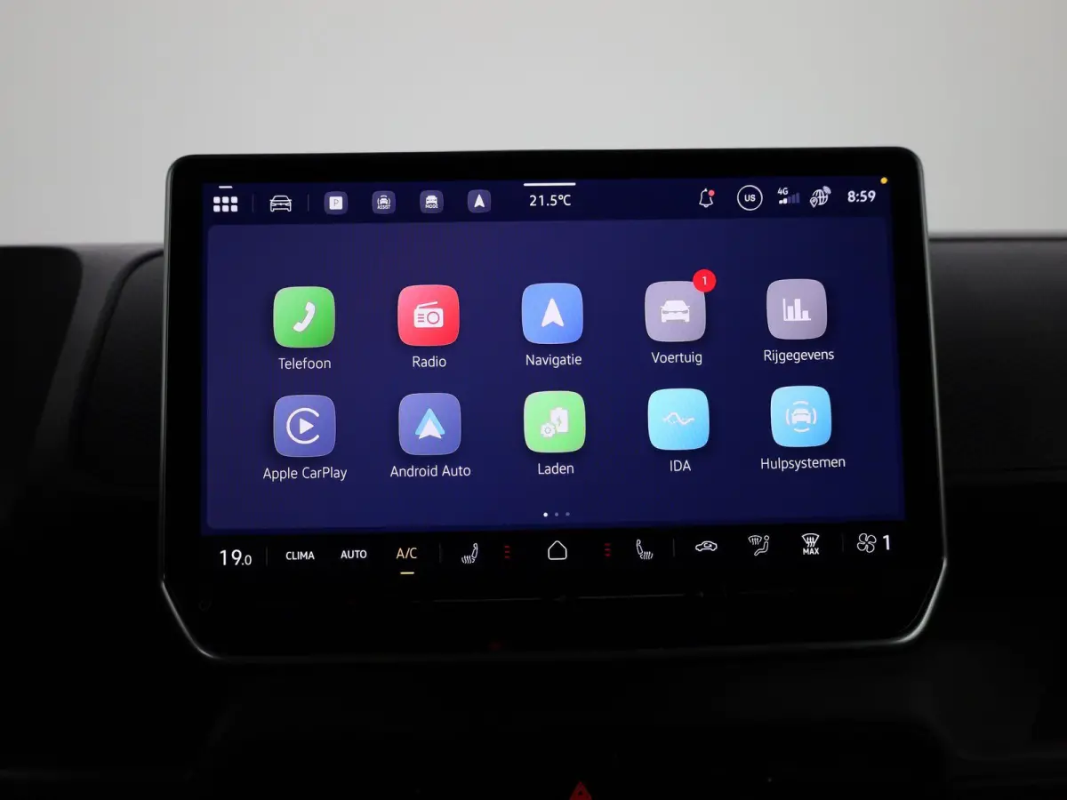 Bulli Limited Edition 286PK | Climatric Airco | Trekhaak | Stoelverwarming | Draadloos Apple Carplay/ Android Auto | DAB+ | Achteruitrijcamera inclusief 360 graden | Diefstalalarm | Navigati