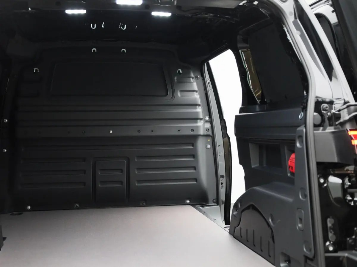Bulli Limited Edition 286PK | Climatric Airco | Trekhaak | Stoelverwarming | Draadloos Apple Carplay/ Android Auto | DAB+ | Achteruitrijcamera inclusief 360 graden | Diefstalalarm | Navigati