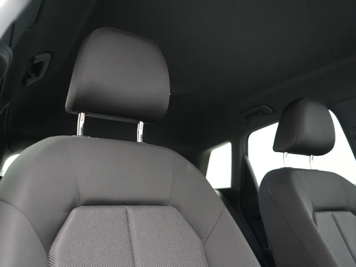 50 quattro Advanced edition 82 kWh 300pk Dealer O.H. | Apple Carplay | Voorstoelen Verwarmd | Navigatie Plus | 19"L.M | LED | Cruise Control | DAB | Virtual |