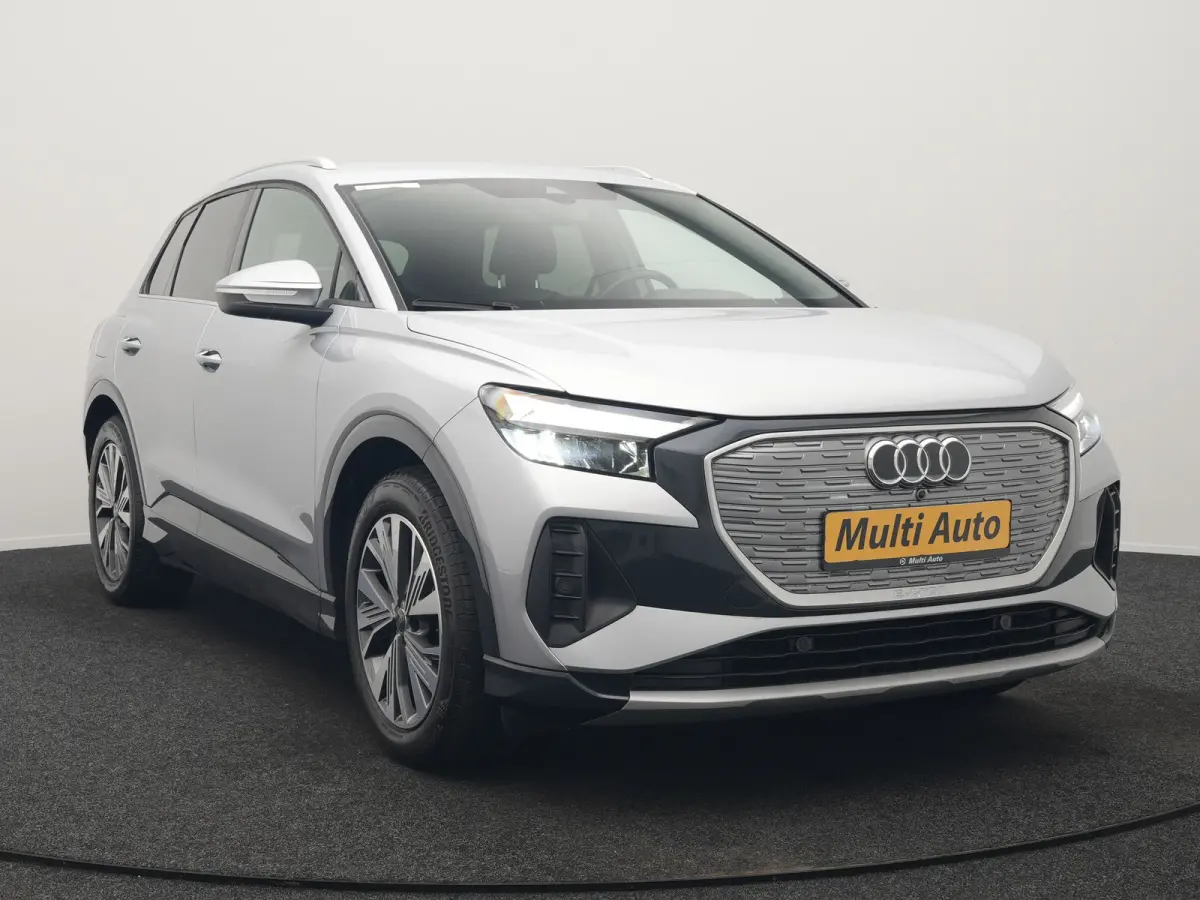 50 quattro Advanced edition 82 kWh 300pk Dealer O.H. | Apple Carplay | Voorstoelen Verwarmd | Navigatie Plus | 19"L.M | LED | Cruise Control | DAB | Virtual |