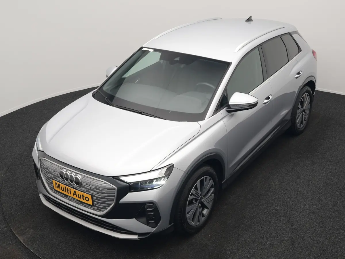 50 quattro Advanced edition 82 kWh 300pk Dealer O.H. | Apple Carplay | Voorstoelen Verwarmd | Navigatie Plus | 19"L.M | LED | Cruise Control | DAB | Virtual |