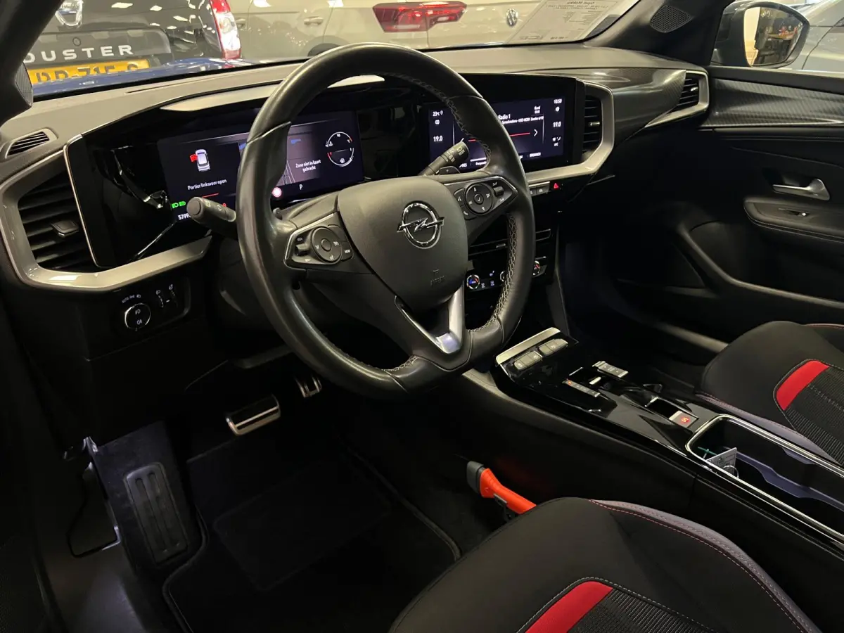1.2 T 130 PK / GS-LINE / AUTOMAAT / NAVI / CAMERA / CLIMATE / CARPLAY /