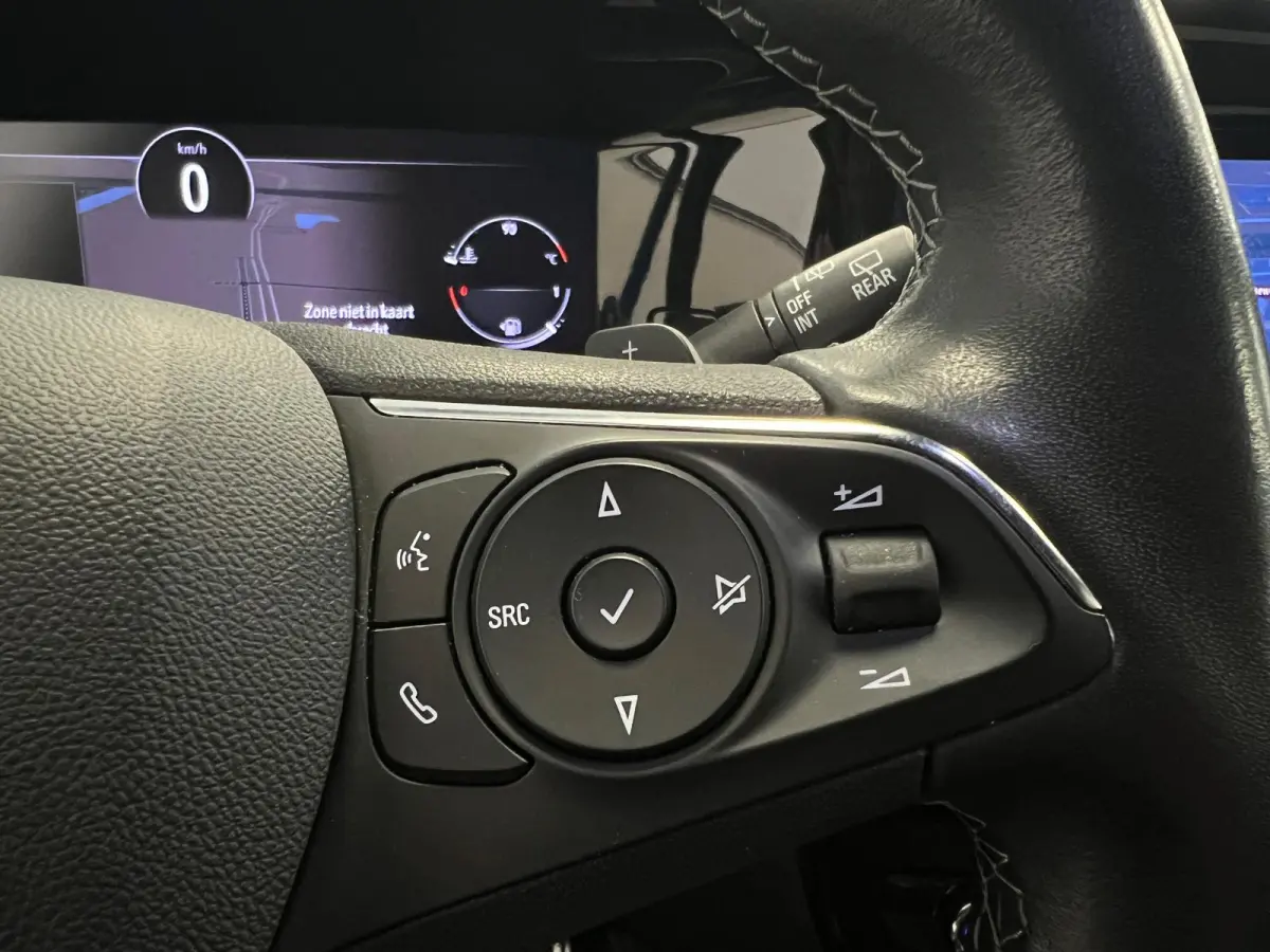 1.2 T 130 PK / GS-LINE / AUTOMAAT / NAVI / CAMERA / CLIMATE / CARPLAY /