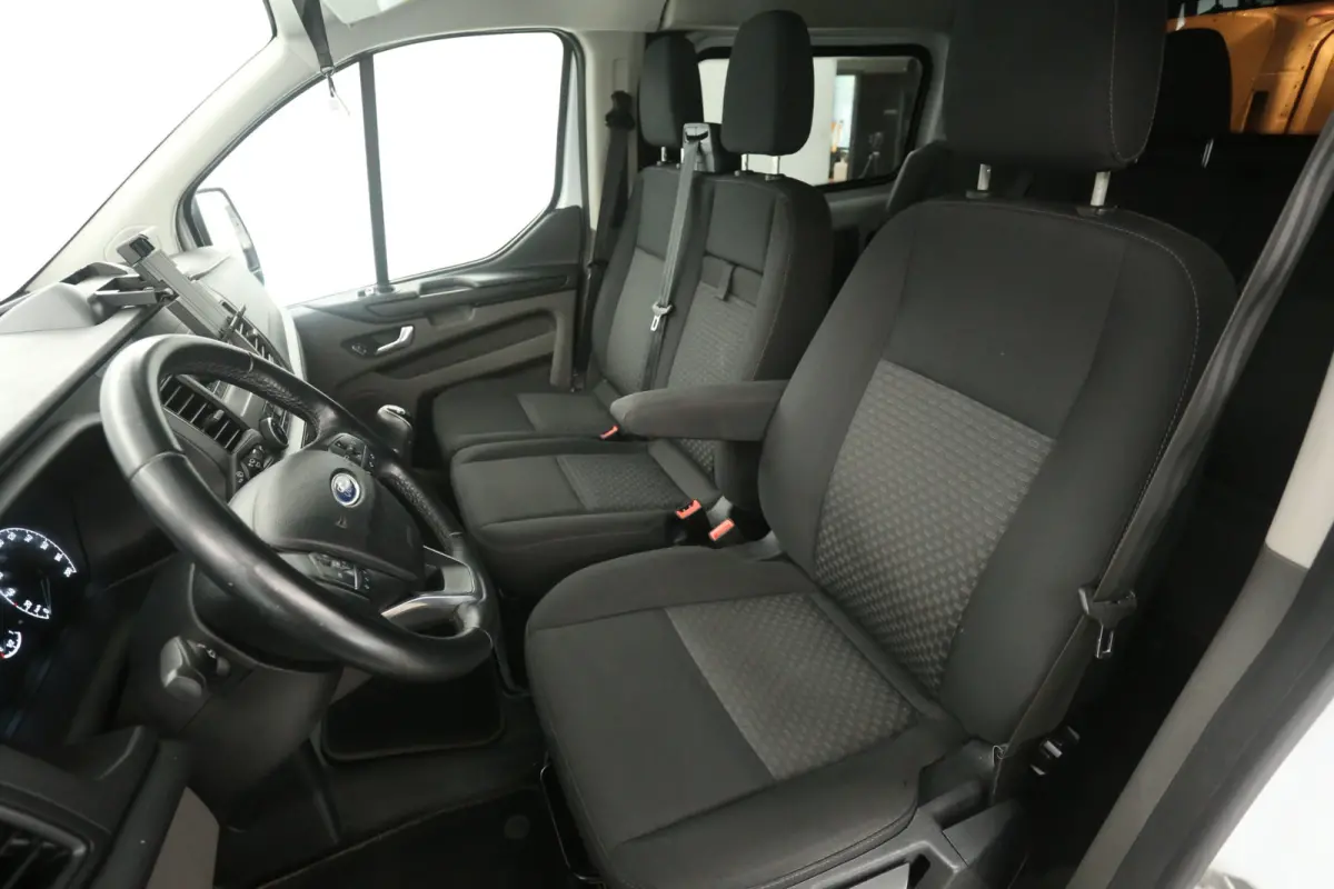 2.0 TDCI L2H1 | DC | 6 Zits | 2800kg Trekgew. | Airco | Cruise | 2xSchuifdeur | Parkeersens. | Trekhaak