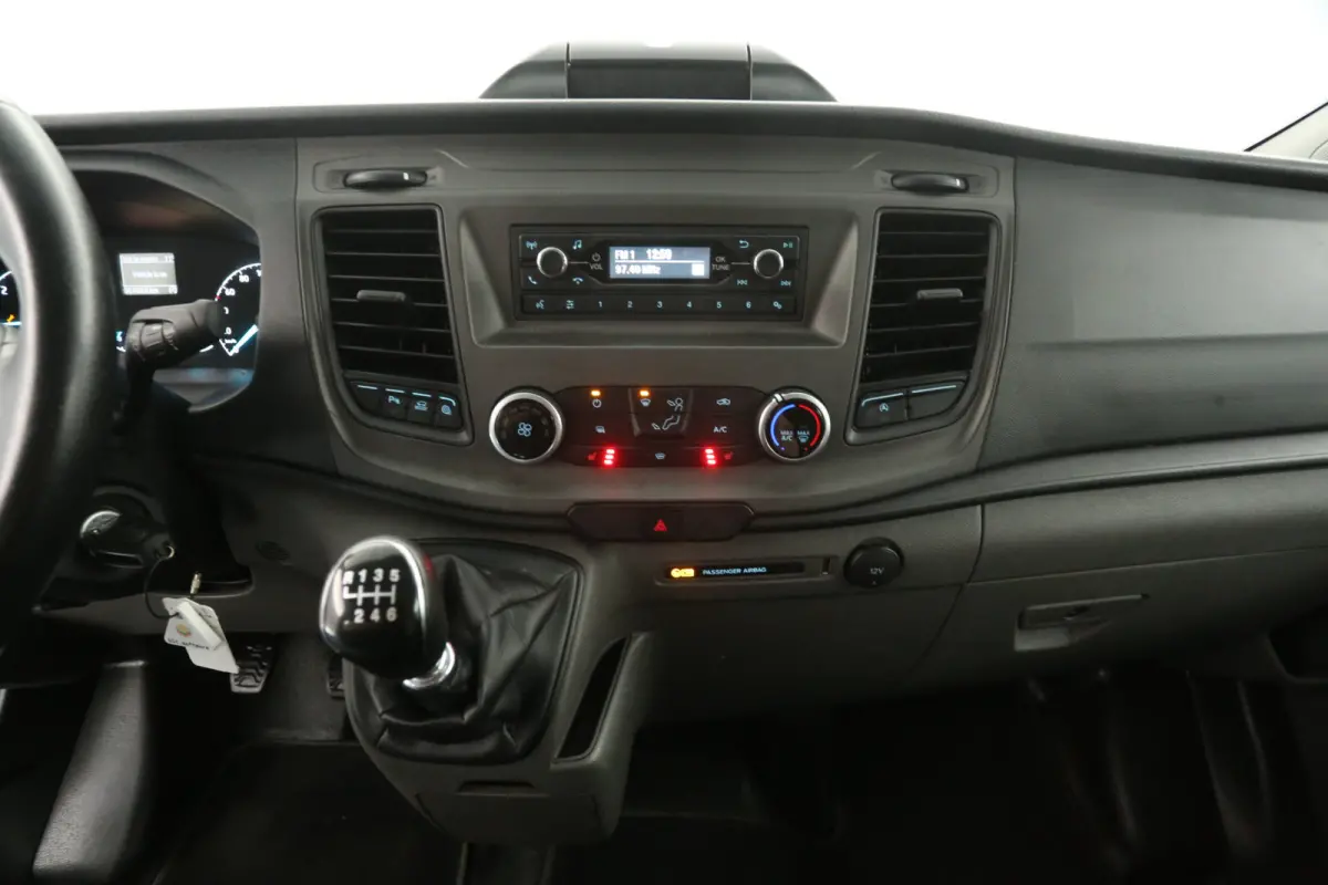 2.0 TDCI L2H1 | DC | 6 Zits | 2800kg Trekgew. | Airco | Cruise | 2xSchuifdeur | Parkeersens. | Trekhaak
