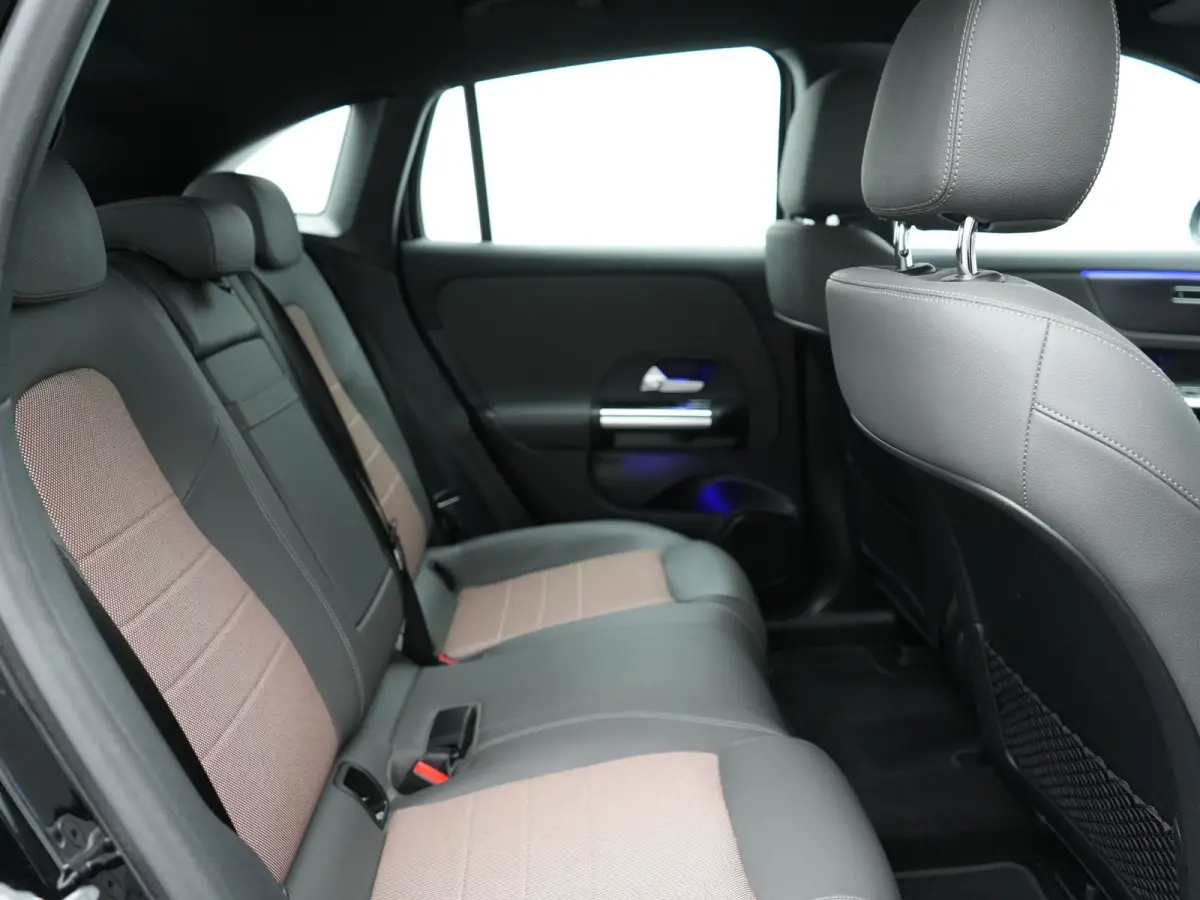 250+ Business Line 74 kWh LONG RANGE 191pk Dealer O.H. | MBUX Widescreen Navi | Camera | Sfeerverlichting | 18"L.M | Sportstoelen Verwarmd | Apple Carplay | Cruise Control | Navigatie | DAB 