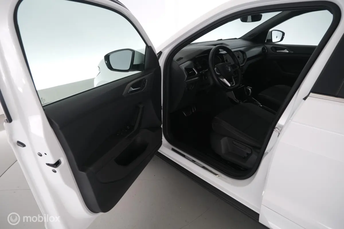 1.0 TSI DSG7 R-Line NL-auto|led|nav|cam|keyless|acc|lmv18