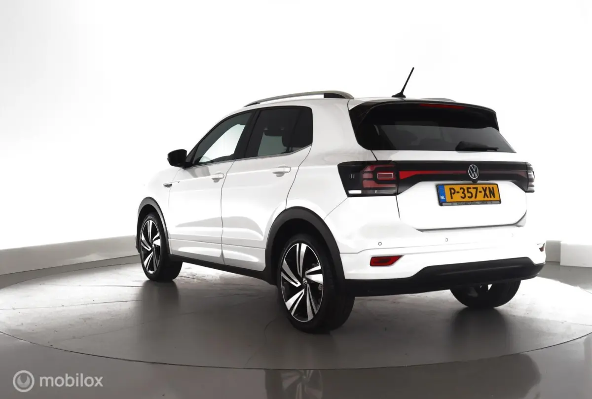 1.0 TSI DSG7 R-Line NL-auto|led|nav|cam|keyless|acc|lmv18