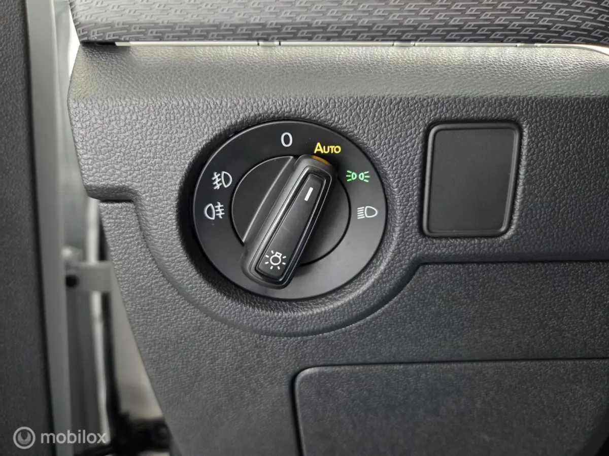 1.0 TSI DSG7 R-Line NL-auto|led|nav|cam|keyless|acc|lmv18