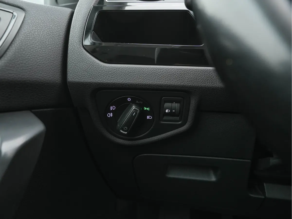 1.2 TSI Connected Series *NAVI-FULLMAP | HEATED-COMFORTSEATS | MASSAGE | PRIVACYGLASS | DAB | ECC | PDC | CRUISE | TOWBAR | 16''ALU*
