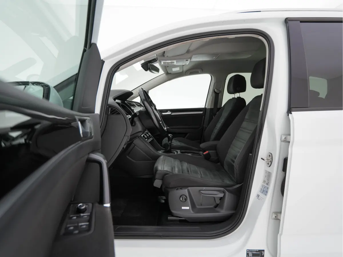 1.2 TSI Connected Series *NAVI-FULLMAP | HEATED-COMFORTSEATS | MASSAGE | PRIVACYGLASS | DAB | ECC | PDC | CRUISE | TOWBAR | 16''ALU*