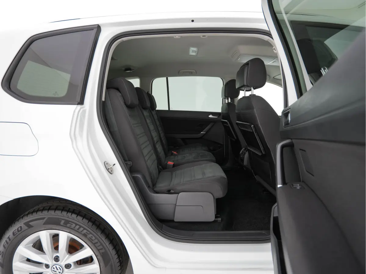 1.2 TSI Connected Series *NAVI-FULLMAP | HEATED-COMFORTSEATS | MASSAGE | PRIVACYGLASS | DAB | ECC | PDC | CRUISE | TOWBAR | 16''ALU*
