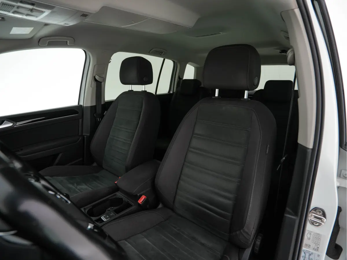 1.2 TSI Connected Series *NAVI-FULLMAP | HEATED-COMFORTSEATS | MASSAGE | PRIVACYGLASS | DAB | ECC | PDC | CRUISE | TOWBAR | 16''ALU*