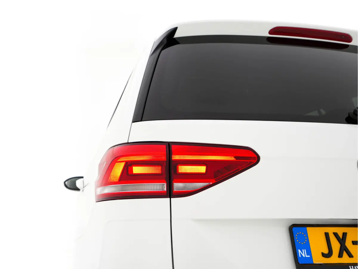 1.2 TSI Connected Series *NAVI-FULLMAP | HEATED-COMFORTSEATS | MASSAGE | PRIVACYGLASS | DAB | ECC | PDC | CRUISE | TOWBAR | 16''ALU*