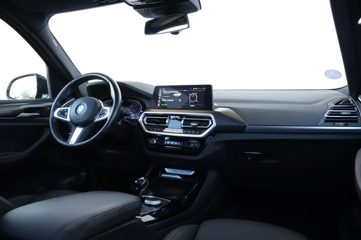 xDrive30e | SoH 96% | M-Sport Pakket | Pano Dak | Trekhaak | PDC |