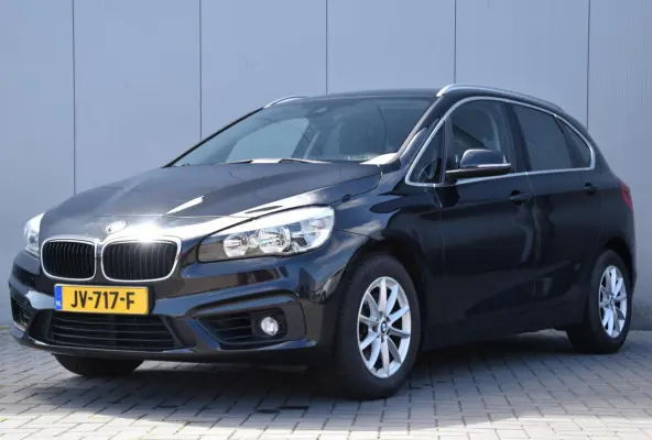 218i | Cruise | Climate | Trekhaak |