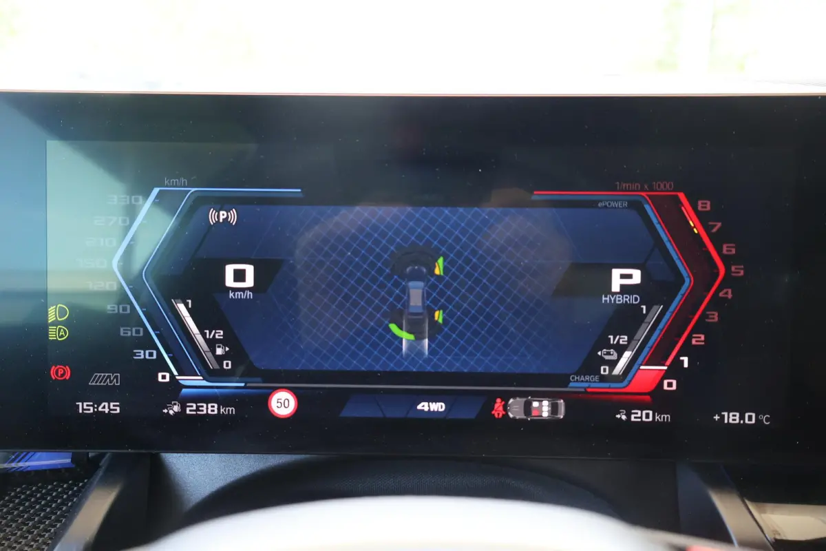 Sedan | SOH 100% | Driving Assistant Professional | Parking Assistant Professional | Trekhaak | Panoramadak |  Bowers & Wilkins