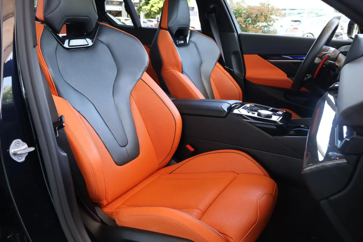 Sedan | SOH 100% | Driving Assistant Professional | Parking Assistant Professional | Trekhaak | Panoramadak |  Bowers & Wilkins