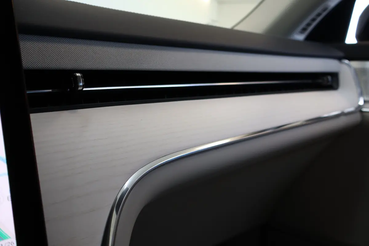 Twin Performance 680PK Ultra Executive 800V | Full Option! | Nappa Leder | 22'' | Luchtvering | B&W Audio | Massage