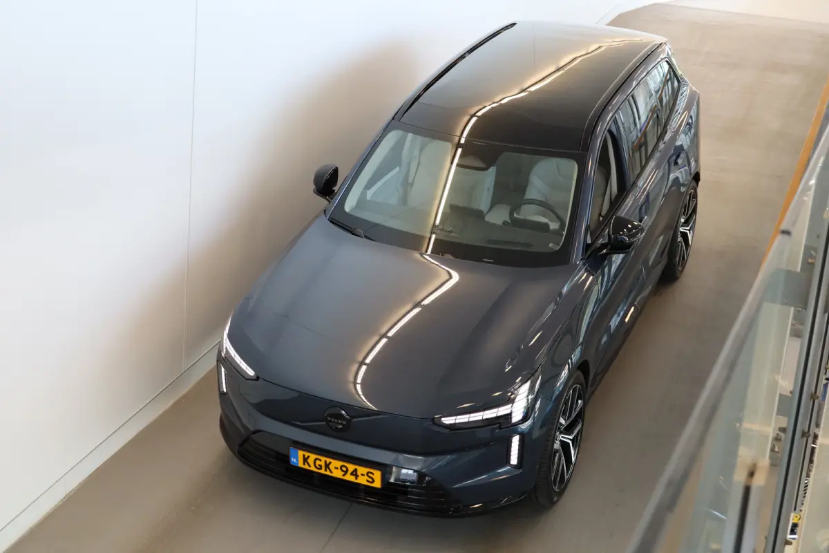 Twin Performance 680PK Ultra Executive 800V | Full Option! | Nappa Leder | 22'' | Luchtvering | B&W Audio | Massage